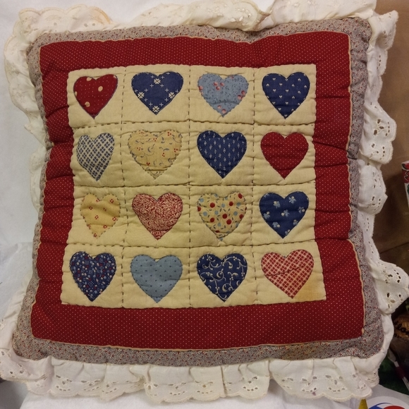 VINTAGE Handmade Hearts Quilted Throw Pillow Cover 12" - Picture 1 of 3